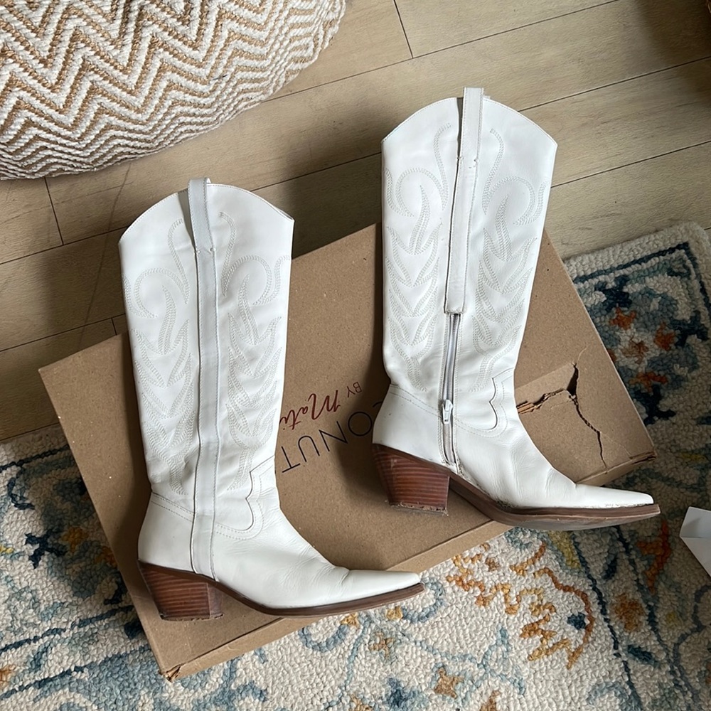 Matisse white cowboy boots